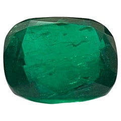 Colombian Cushion-Cut Emerald, Transparent with Minor Oil, Gübelin Certified