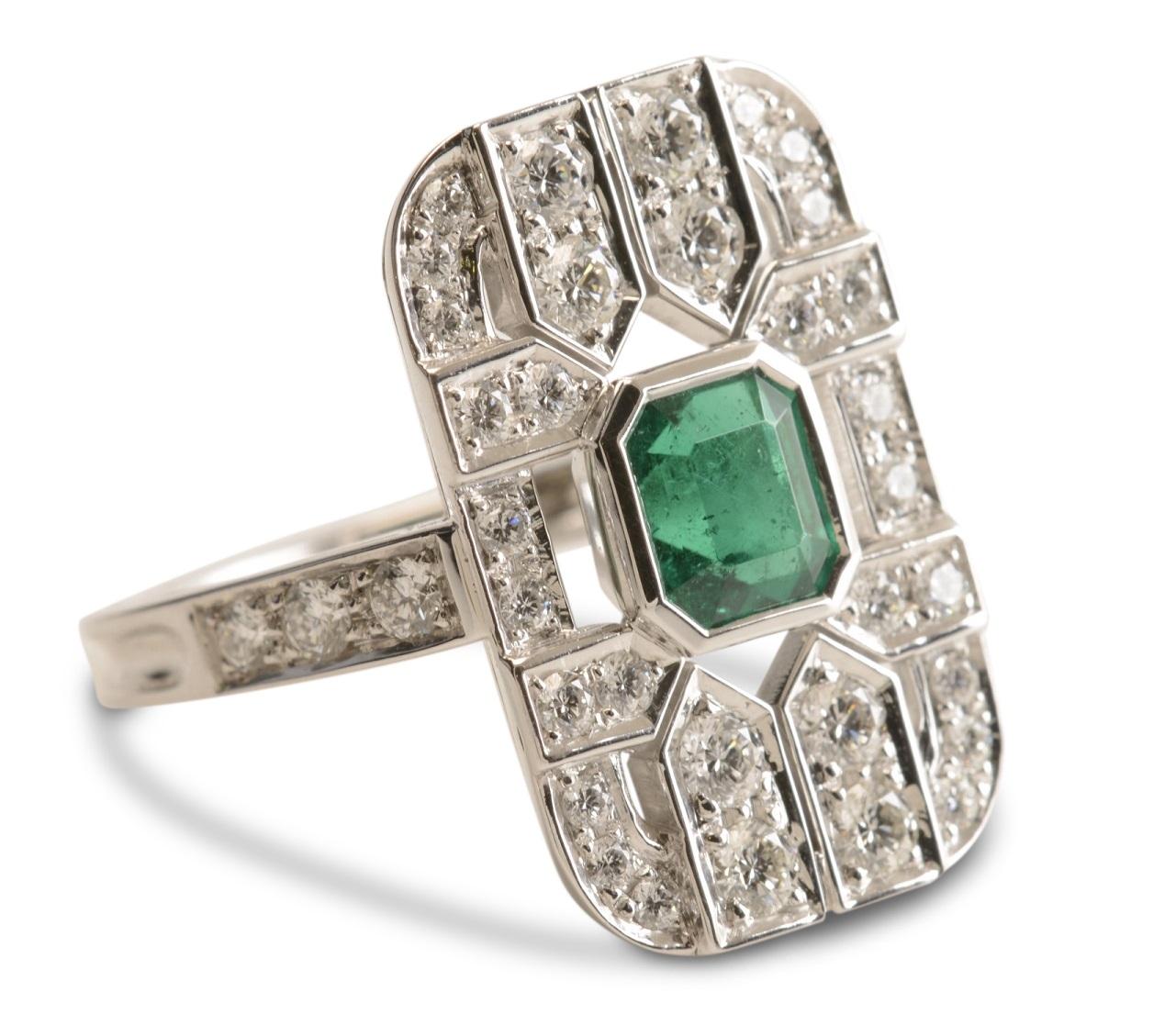 Emerald Cut Colombian Emerald 1.28 Carat and Diamond Art Deco Tablet Ring in 18 Karat Gold For Sale