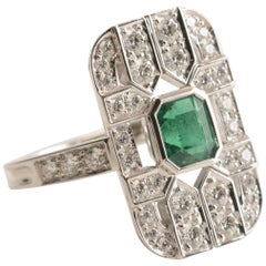 Colombian Emerald 1.28 Carat and Diamond Art Deco Tablet Ring in 18 Karat Gold