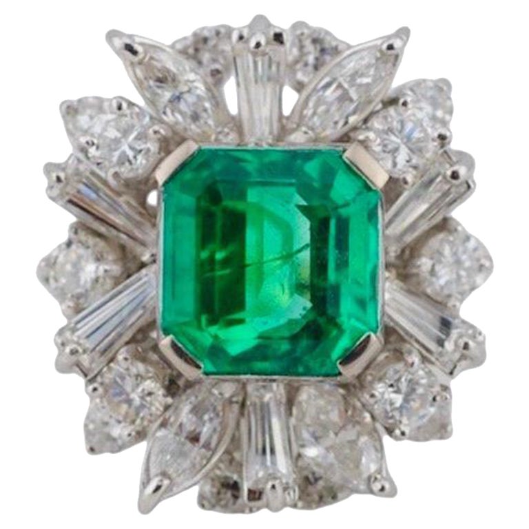 Kolumbianischer Smaragd 3,7 ct  Lebendiges Grün, unbedeutendes Öl, GRS-zertifiziert im Angebot