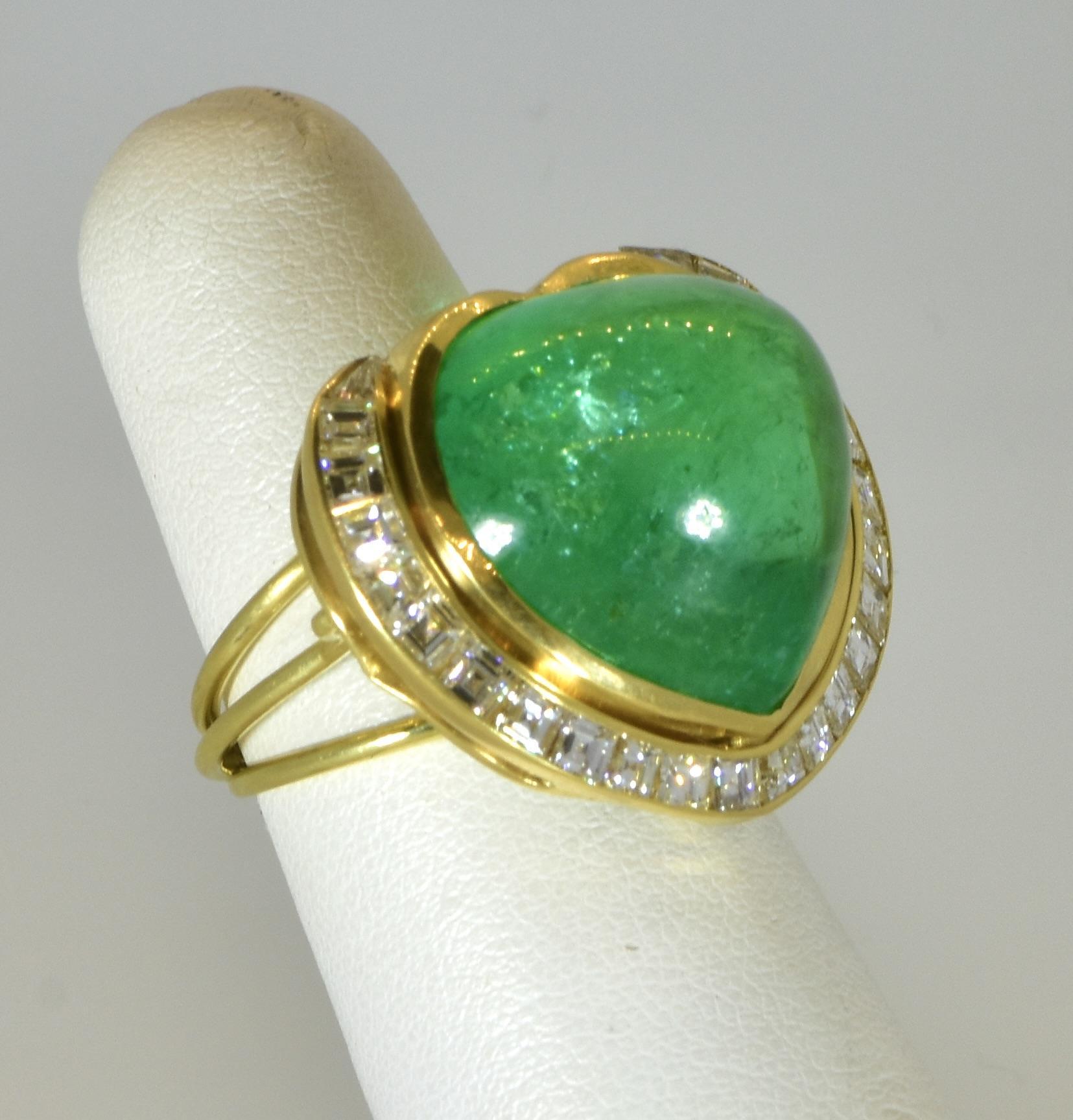 Colombian Emerald 37.29 ct AGL Certified fine Diamond 18K Ring by Pierre/Famille For Sale 4