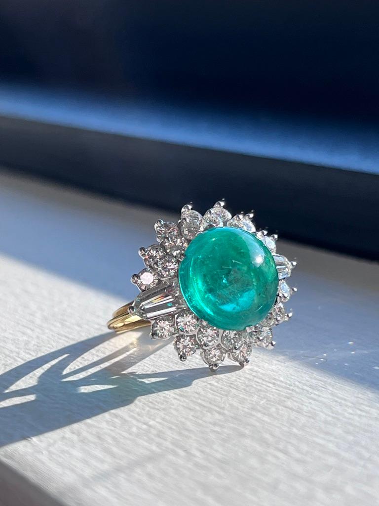 Colombian Emerald AGL-Certified Cabochon Ring with Diamond Halo For Sale 2