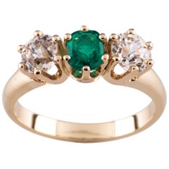 Colombian Emerald and Diamond 14 Karat Yellow Gold Three-Stone Ring