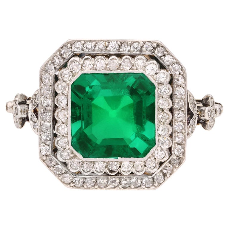 Colombian Emerald and Diamond Cluster Ring, circa 1905 For Sale at 1stDibs