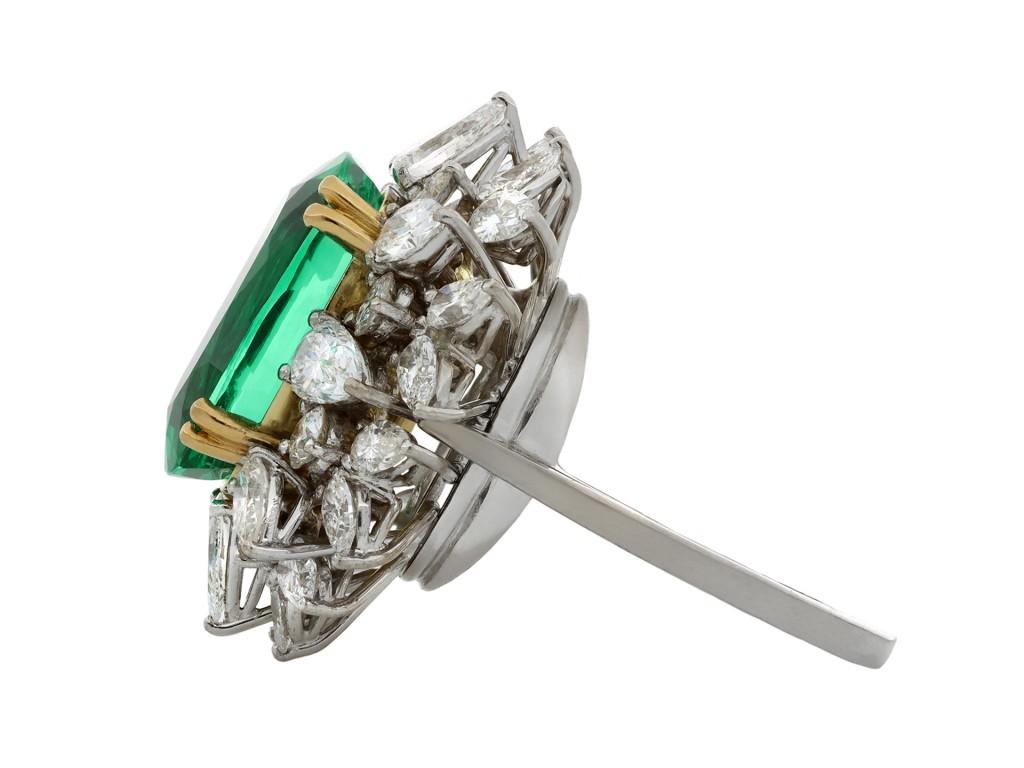 For Sale:  Colombian Emerald and Diamond Cluster Ring, circa 1970 3