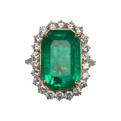 Vintage Colombian Emerald and Diamond Cluster Ring