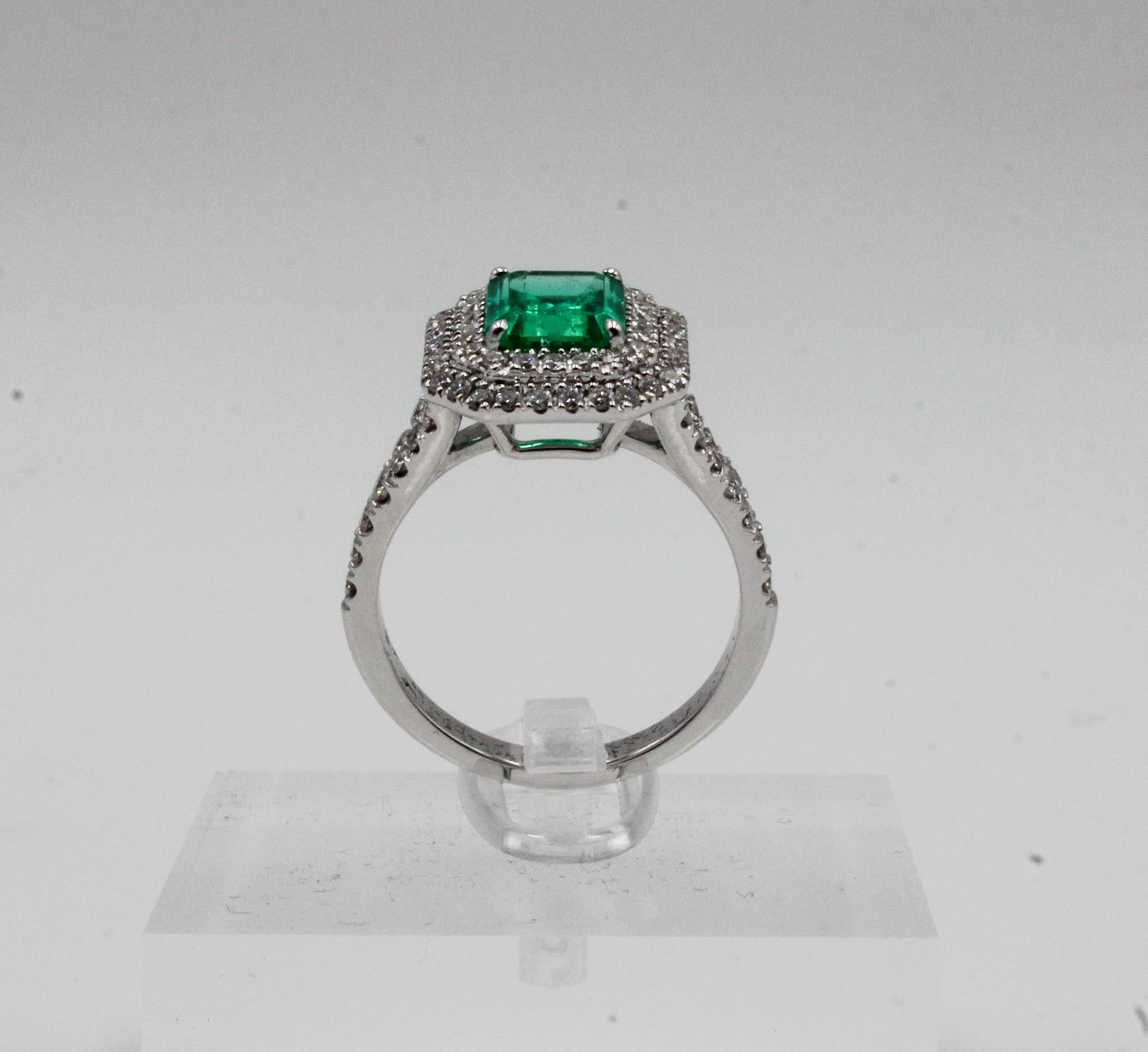Taglio smeraldo Anello con smeraldo colombiano e diamante a doppio anello, certificato GRS in vendita
