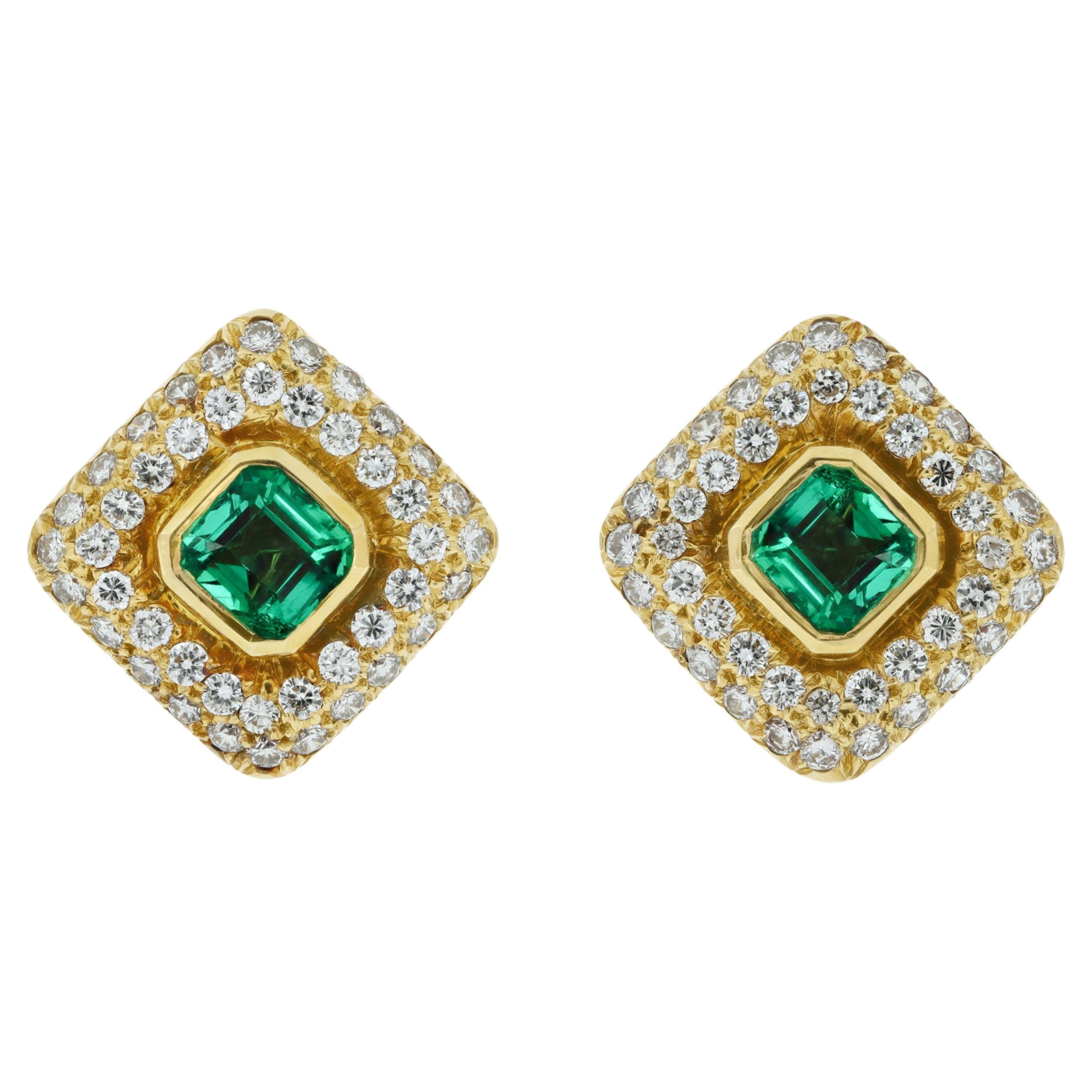 Colombian emerald and diamond earrings, French, circa 1970 For Sale