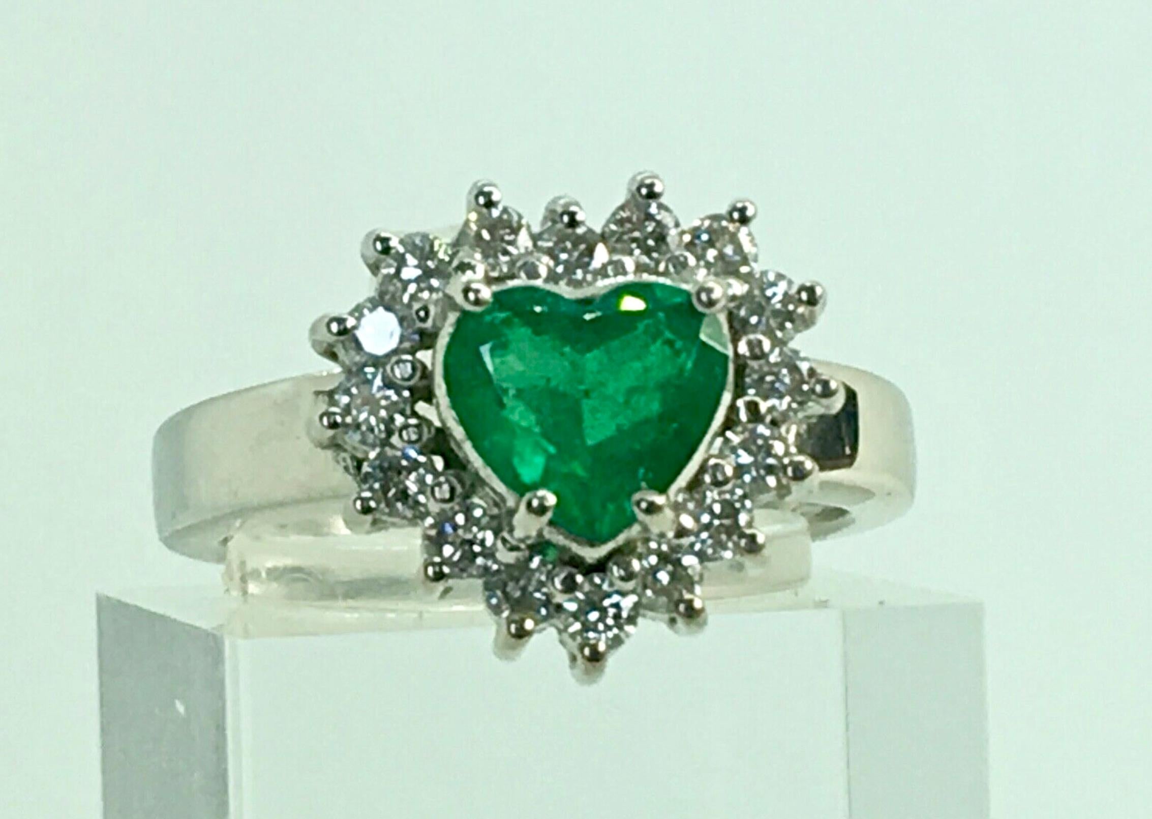 Women's Colombian Emerald and Diamond Engagement Ring 18 Karat Gold