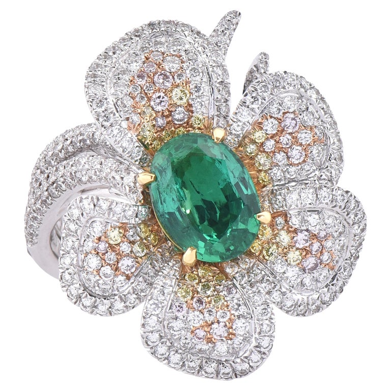 Laviere Colombian Emerald and Diamond Flower Ring For Sale at 1stDibs