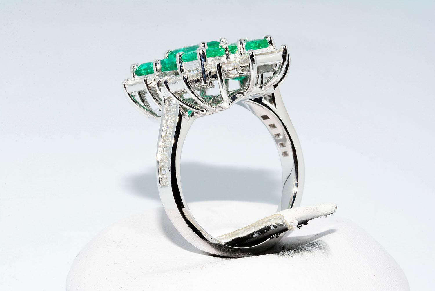 Colombian Emerald and Diamond Modern Cocktail Ring 2