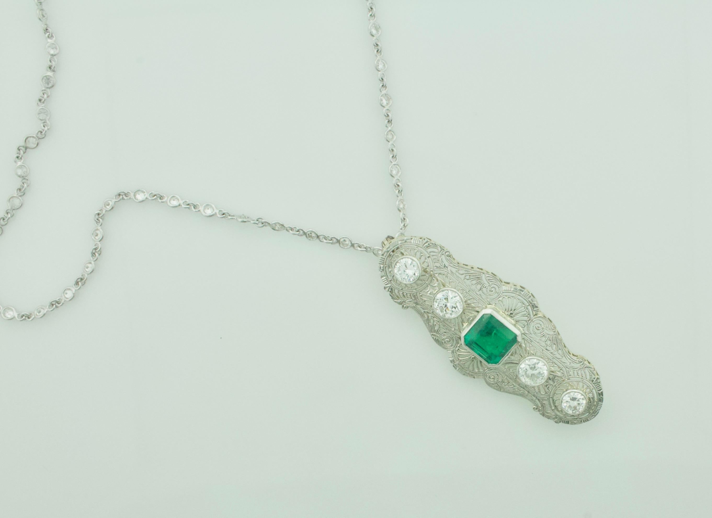 Colombian Emerald and Diamond Necklace / Brooch circa 1920s GIA Certified For Sale 2