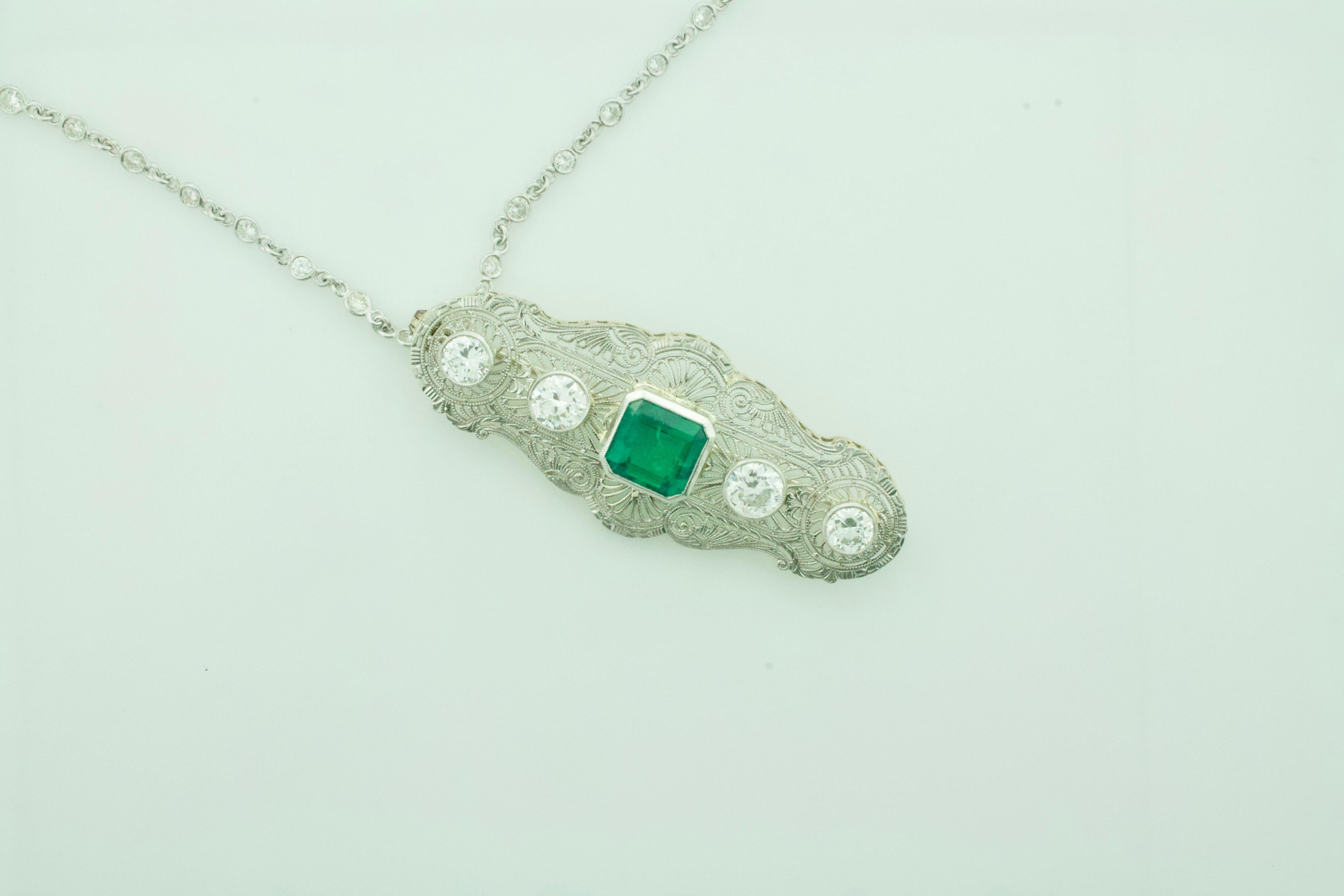 Colombian Emerald and Diamond Necklace / Brooch circa 1920s GIA Certified In Excellent Condition For Sale In Wailea, HI