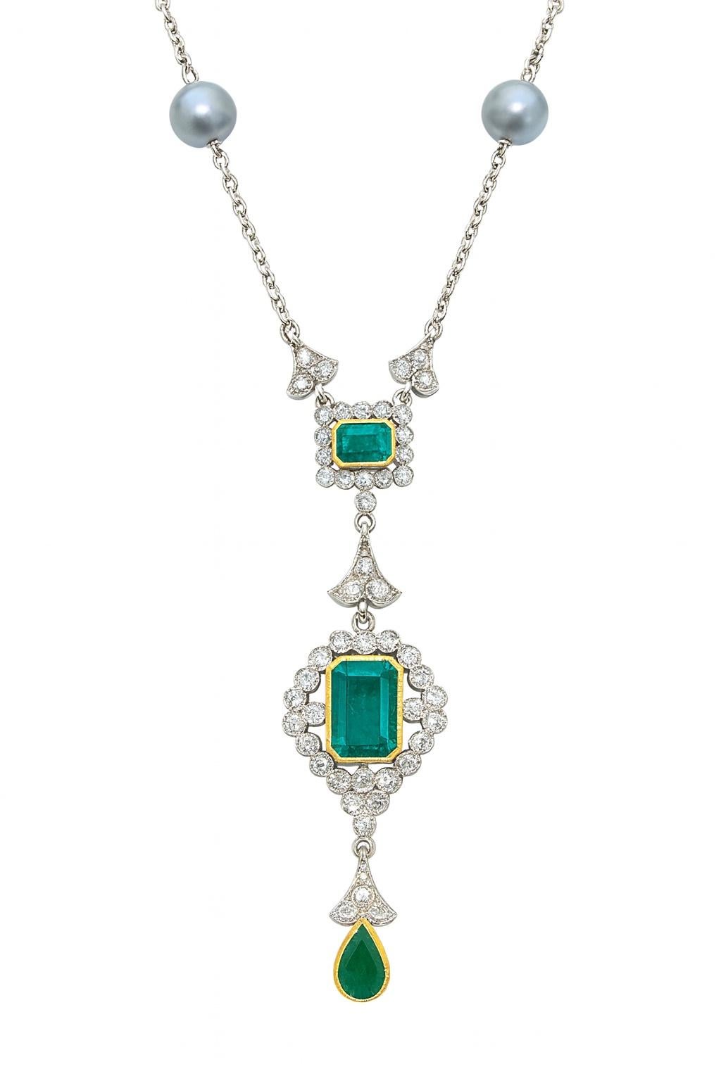 Women's Colombian Emerald and Diamond Necklace For Sale