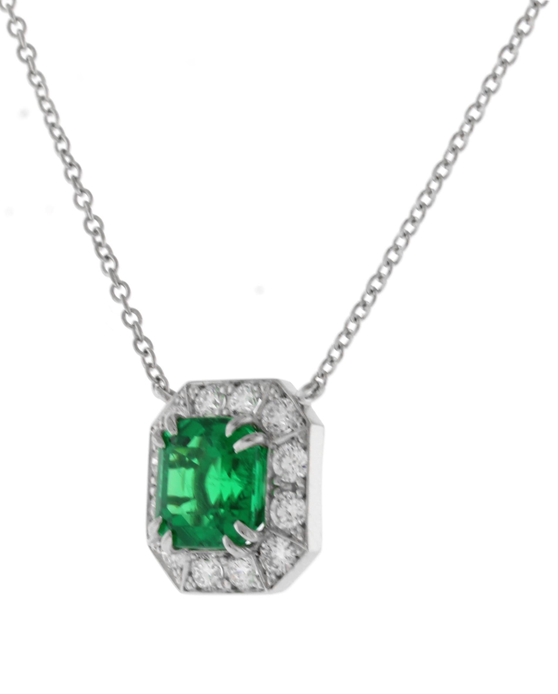 Colombian Emerald and Diamond Pendant, by Pampillonia Jewelers In New Condition For Sale In Bethesda, MD