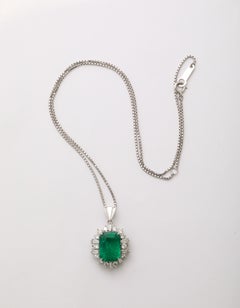 Pendentif colombien en émeraude et diamants
