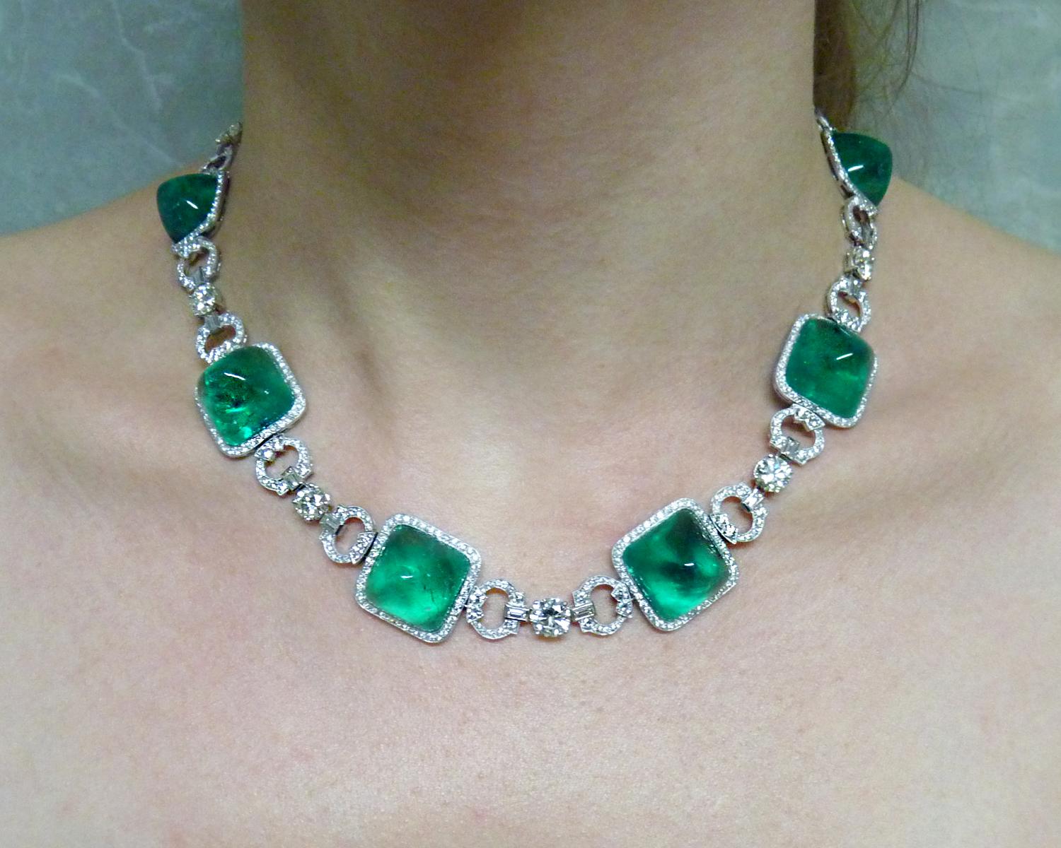 Colombian Emerald and Diamond Platinum Rose Gold Necklace In Excellent Condition In New York, NY