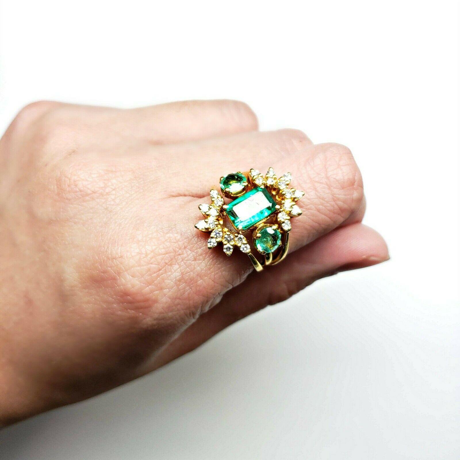 Anillo Esmeralda Colombiana y Diamante 2,50 Quilates Peso Total en Excelente estado para la venta en Los Angeles, CA