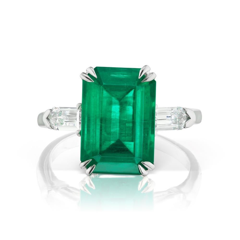 Modern Colombian Emerald and Diamond Ring by Takat