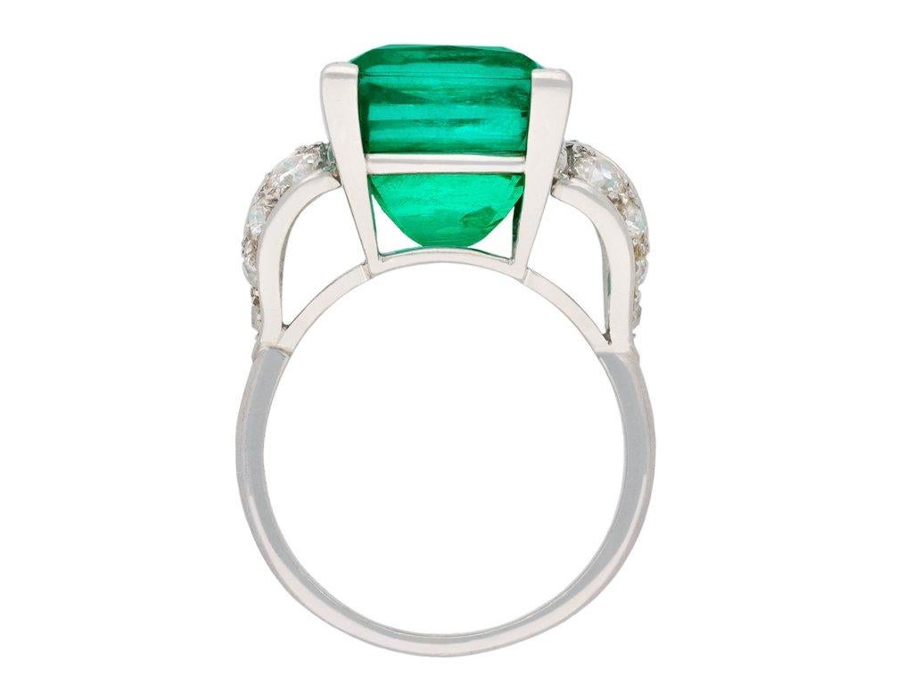 Emerald Cut Colombian Emerald 14.00 carats and Diamond Ring, circa 1925 For Sale