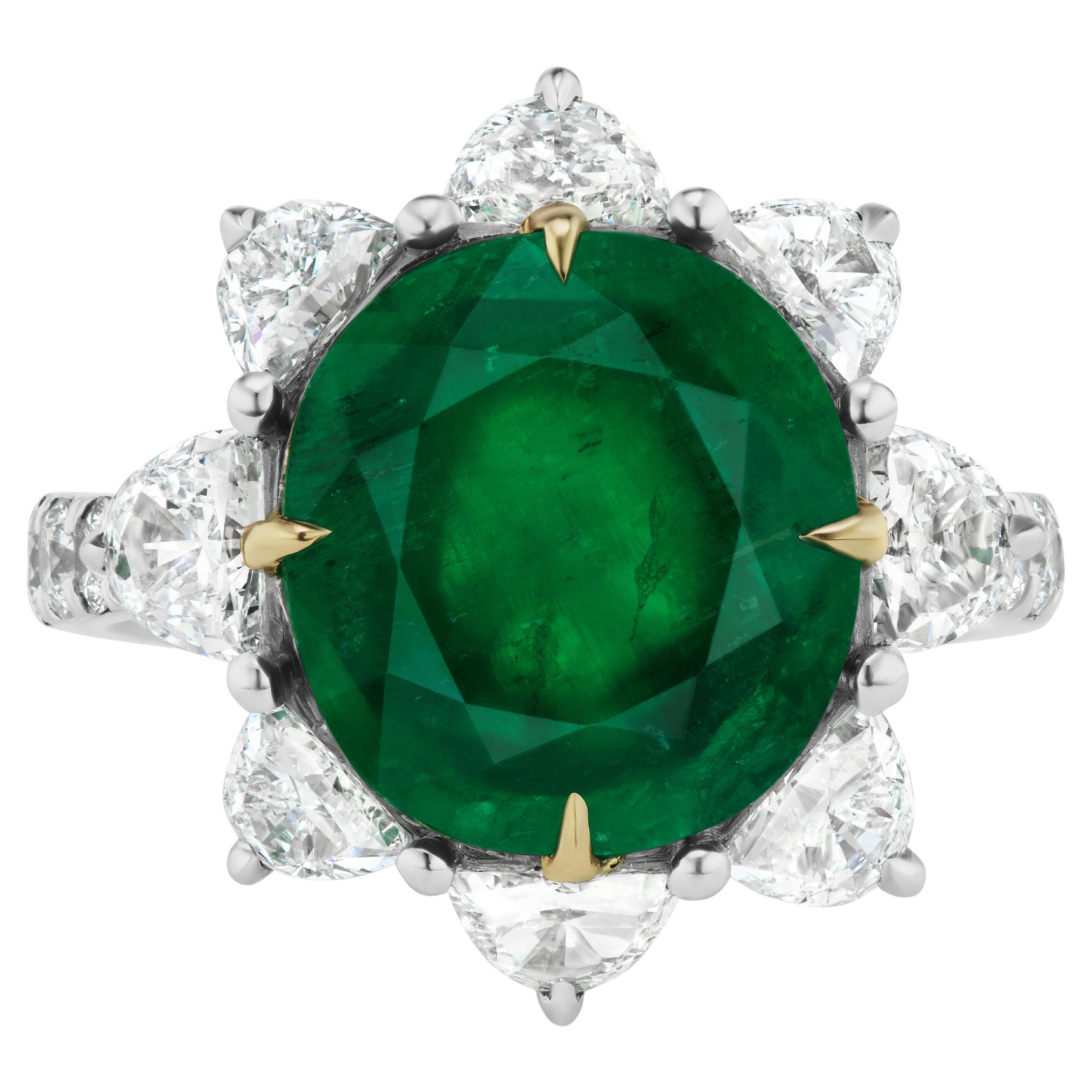 Kolumbianischer Smaragd- und Diamantring im Angebot