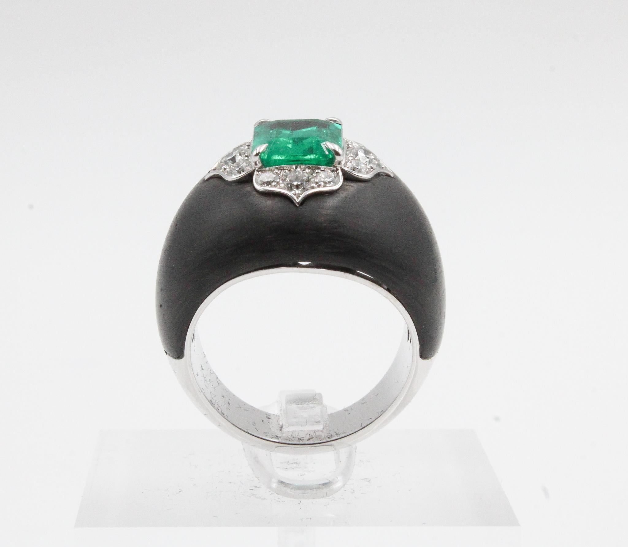 Kolumbianischer Smaragd- und Diamantring aus Karbonfaser und Weißgold im Angebot 2