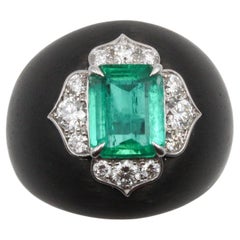 Colombian Emerald and Diamond Ring in Carbon Fiber and White Gold