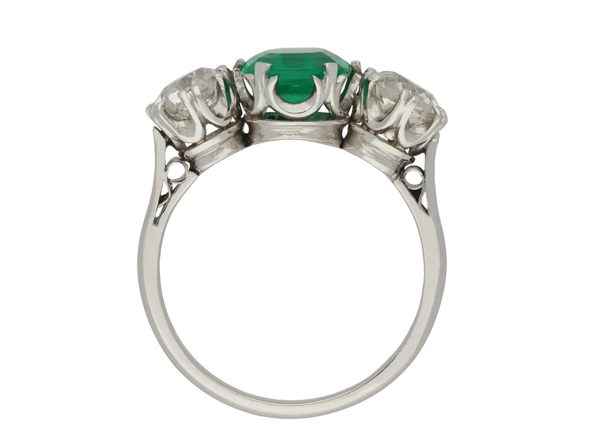 Edwardian Colombian Emerald and Diamond Three-Stone Ring, circa 1910 For Sale