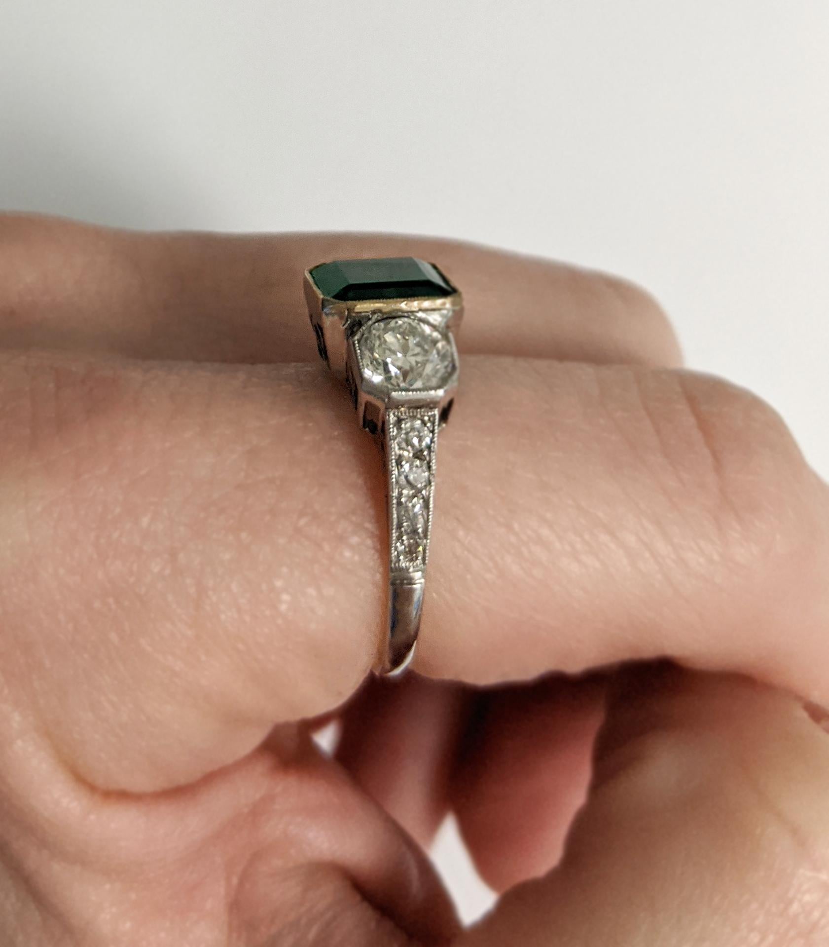 Colombian Emerald and Diamond Three-Stone Ring In Good Condition In NEW ORLEANS, LA