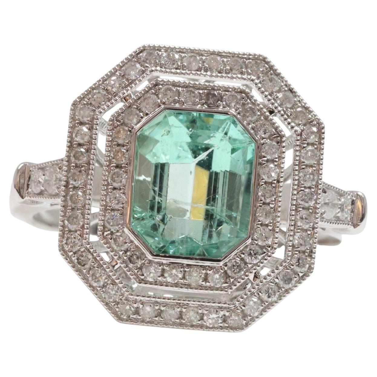 Colombian Emerald and Diamonds in Platinum Ring
