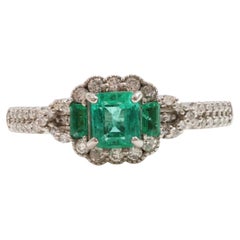 Kolumbianischer Smaragd und Diamanten in Platin Ring