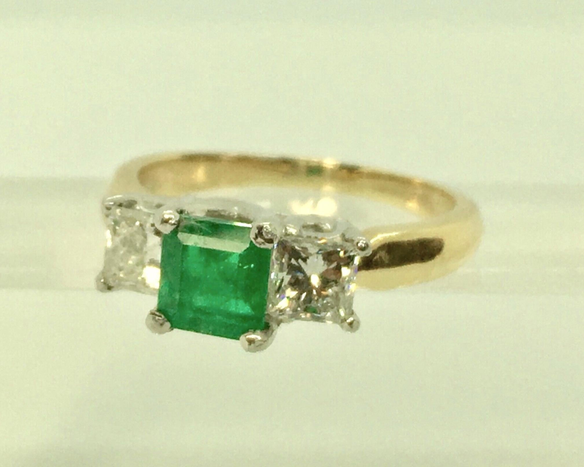 Colombian Emerald and Diamonds Platinum, 18 Karat Three-Stone Engagement Ring For Sale 7