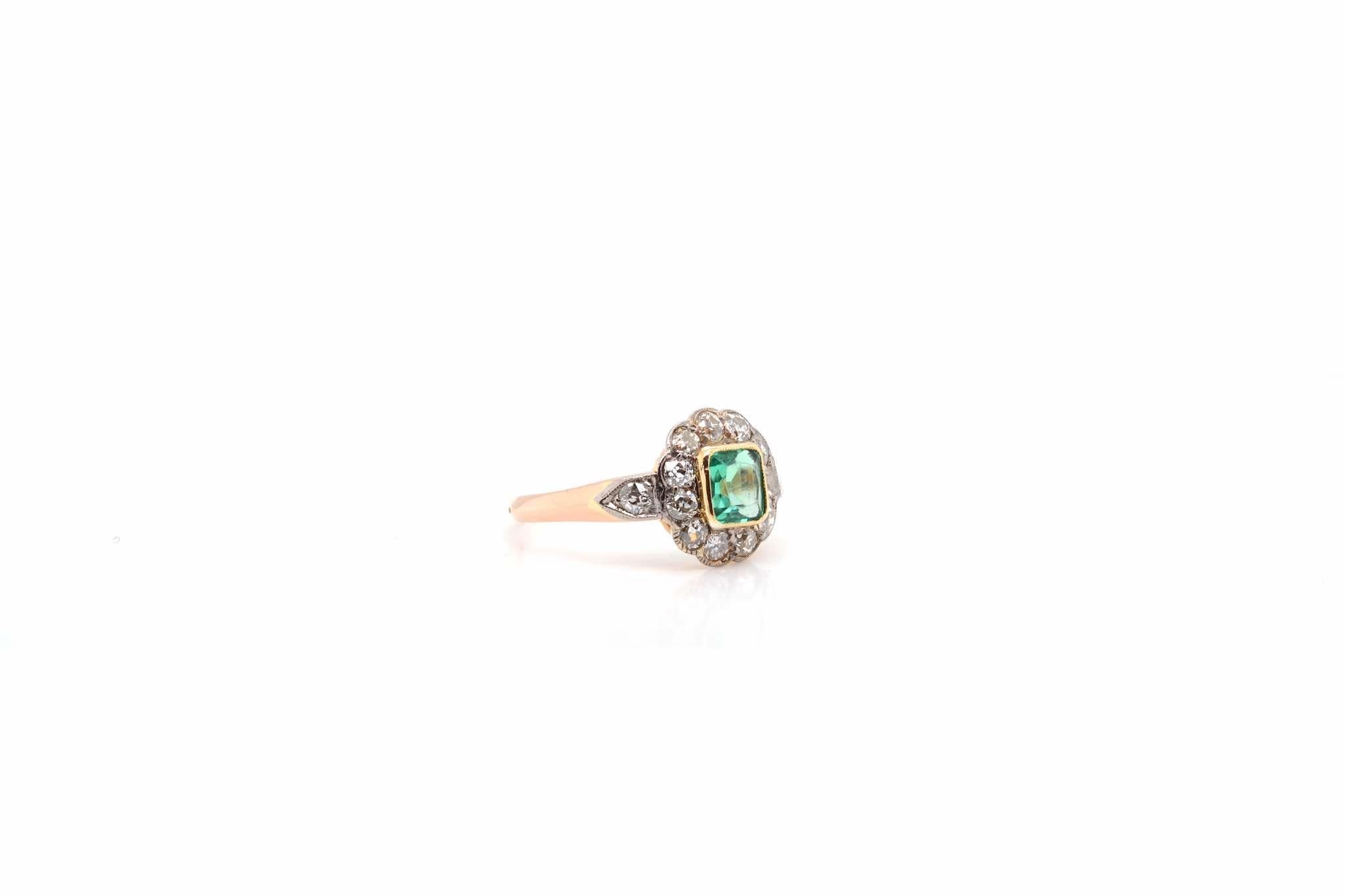 Antique Cushion Cut Colombian emerald and old cut diamonds ring from 1900 For Sale