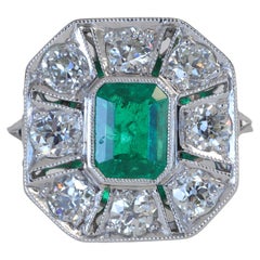 Colombian Emerald and Old European Cut Diamond Antique Deco Ring in Platinum