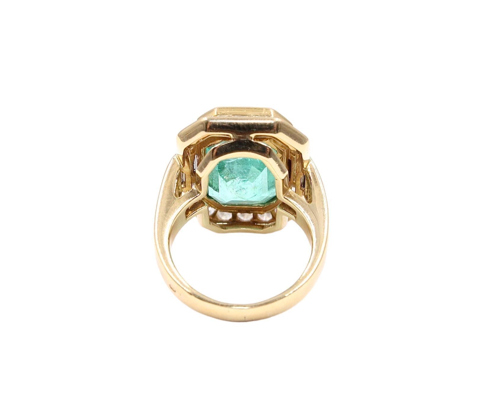 Kolumbianischer Smaragd ' ca. 11,70 Karat' und Diamant-Ring im Vintage-Stil im Zustand „Gut“ im Angebot in Uccle, BE