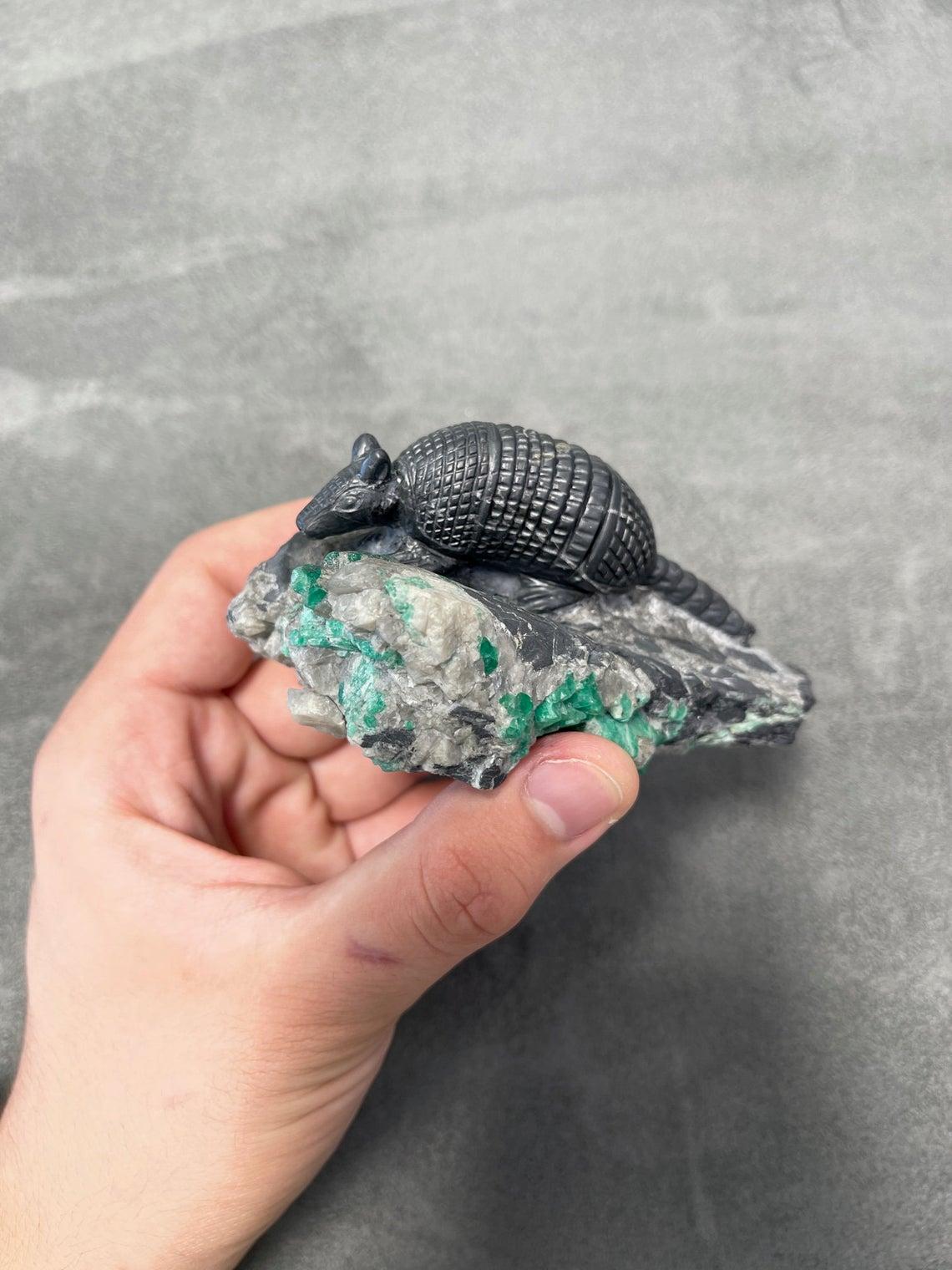 Colombian Emerald Armadillo Rough Crystal Sculpture In New Condition For Sale In Jupiter, FL