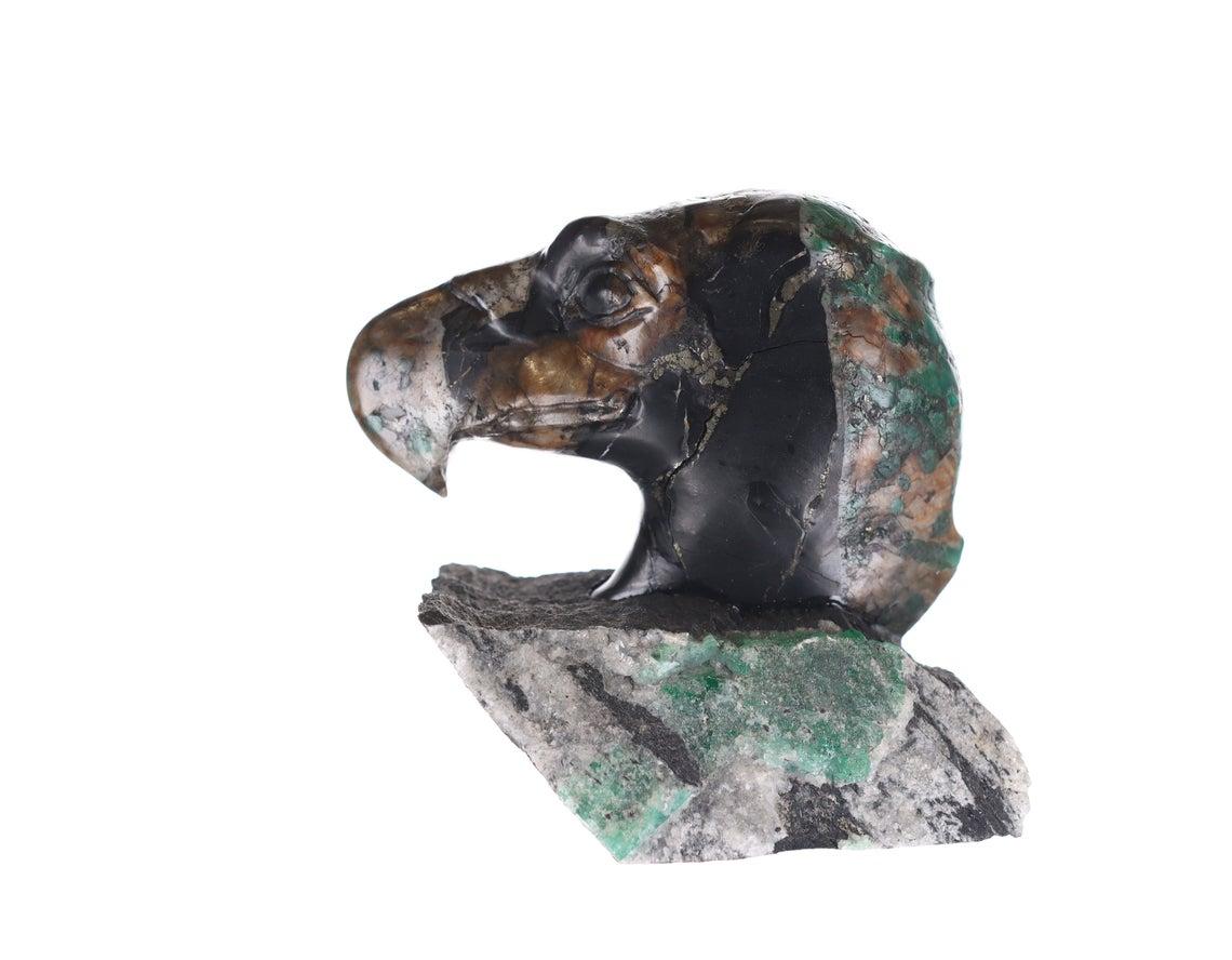 Kolumbianischer Smaragd- Bald Eagle-Rough-Kristall-Skulptur im Zustand „Neu“ im Angebot in Jupiter, FL