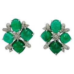 Kolumbianische Smaragd-Cabochon- und weiße Diamant-Ohrringe aus 18 Karat Weißgold