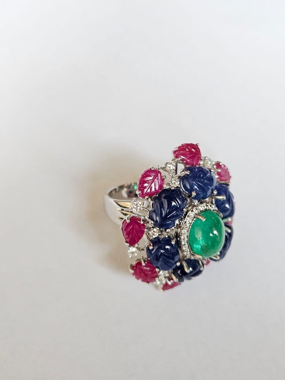 Colombian Emerald cabochon, carved Blue Sapphires, Ruby & Diamond Cocktail Ring For Sale 4