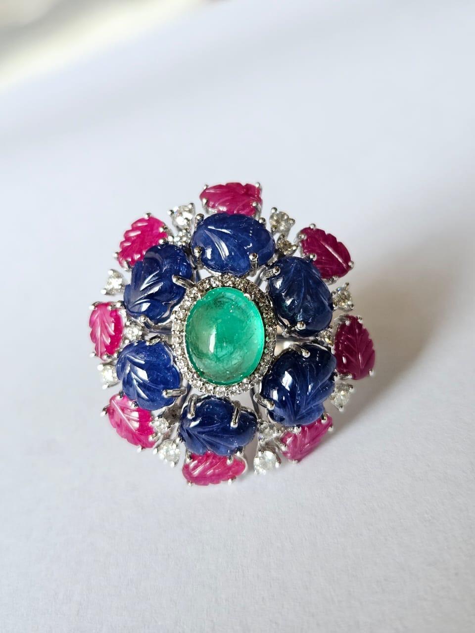Colombian Emerald cabochon, carved Blue Sapphires, Ruby & Diamond Cocktail Ring For Sale 5