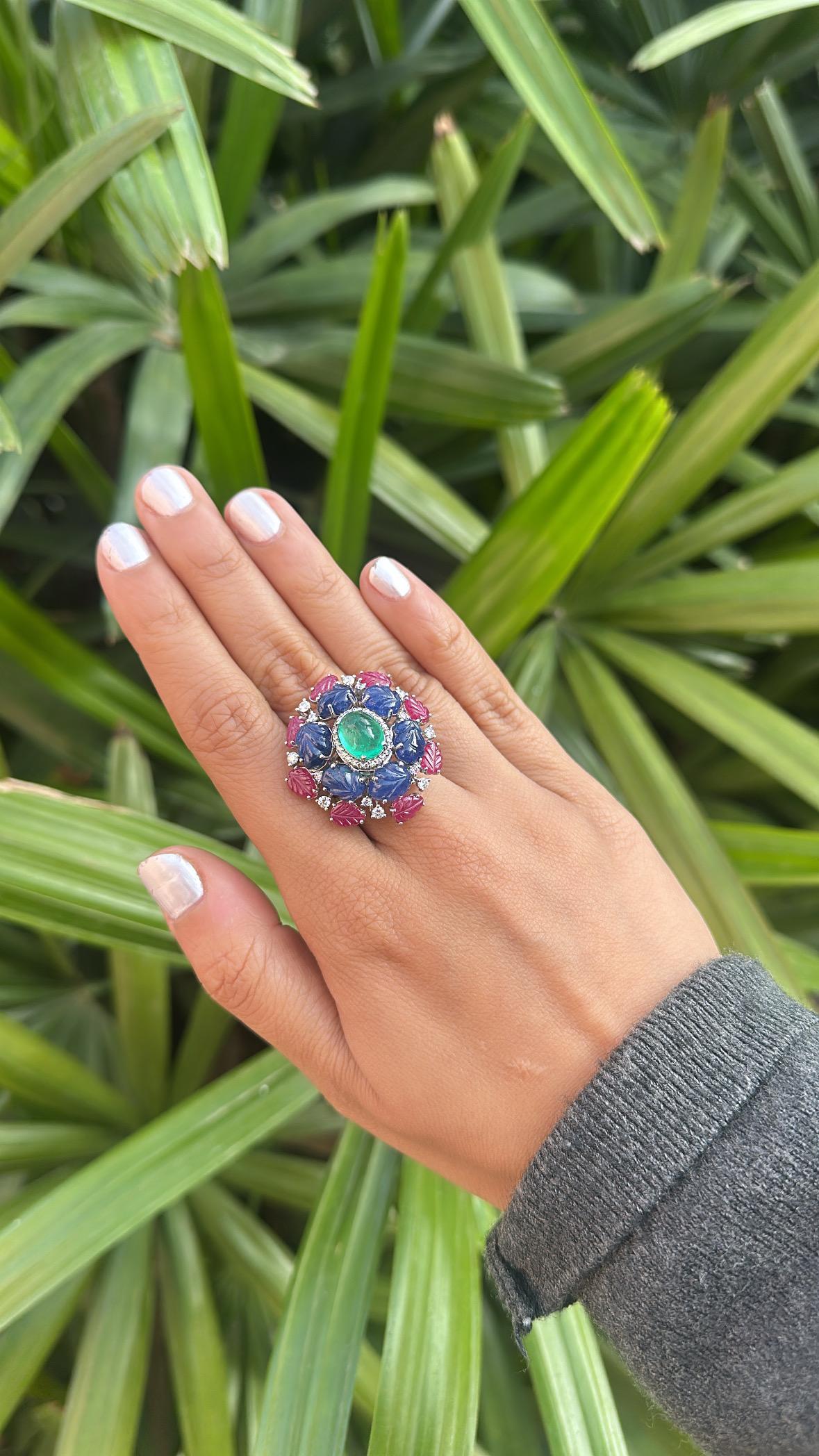 Women's or Men's Colombian Emerald cabochon, carved Blue Sapphires, Ruby & Diamond Cocktail Ring For Sale