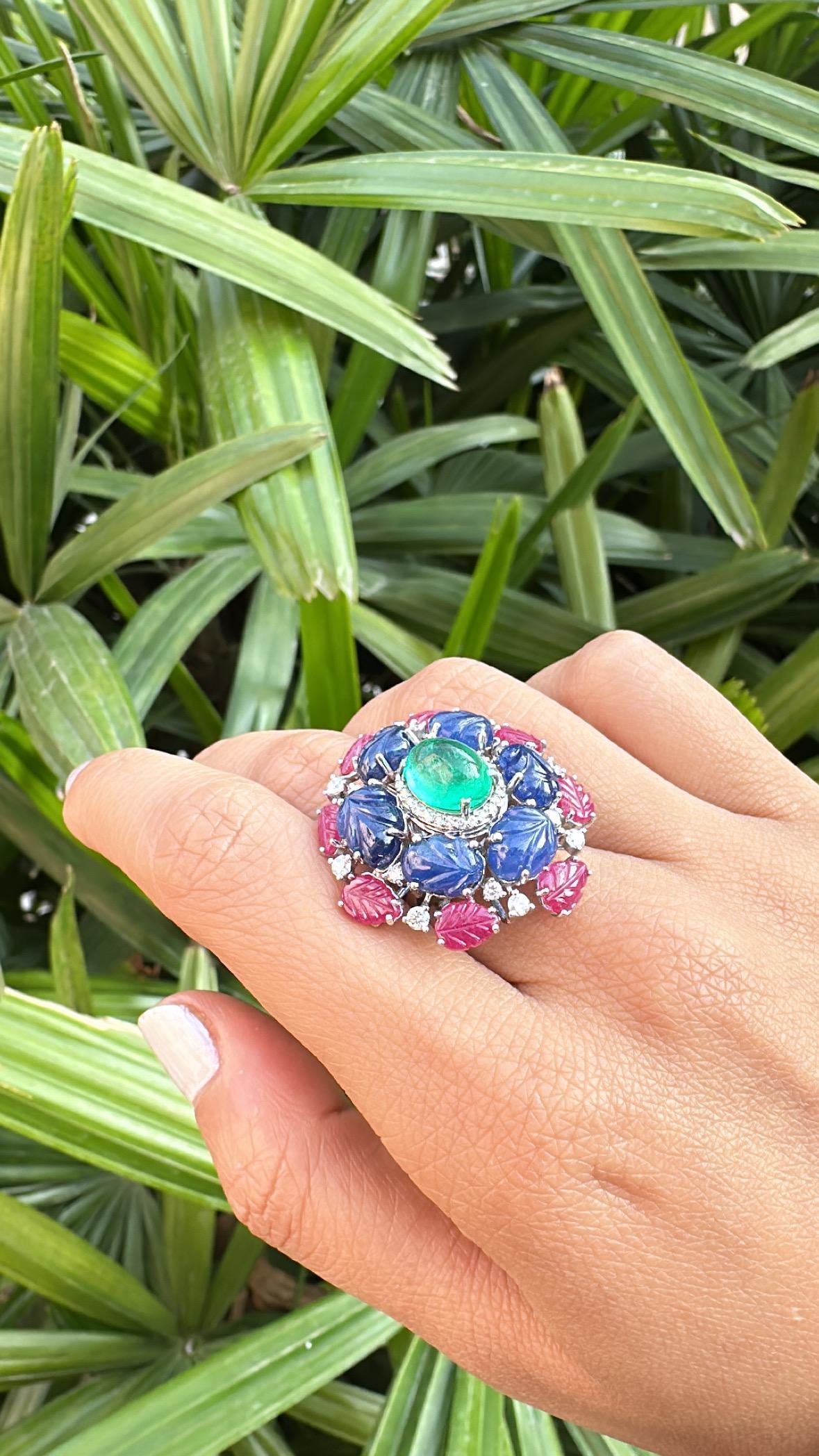 Colombian Emerald cabochon, carved Blue Sapphires, Ruby & Diamond Cocktail Ring For Sale 1