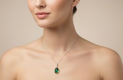 Colombian Emerald Cabochon & Diamonds Pendant 18k Platinum Chain