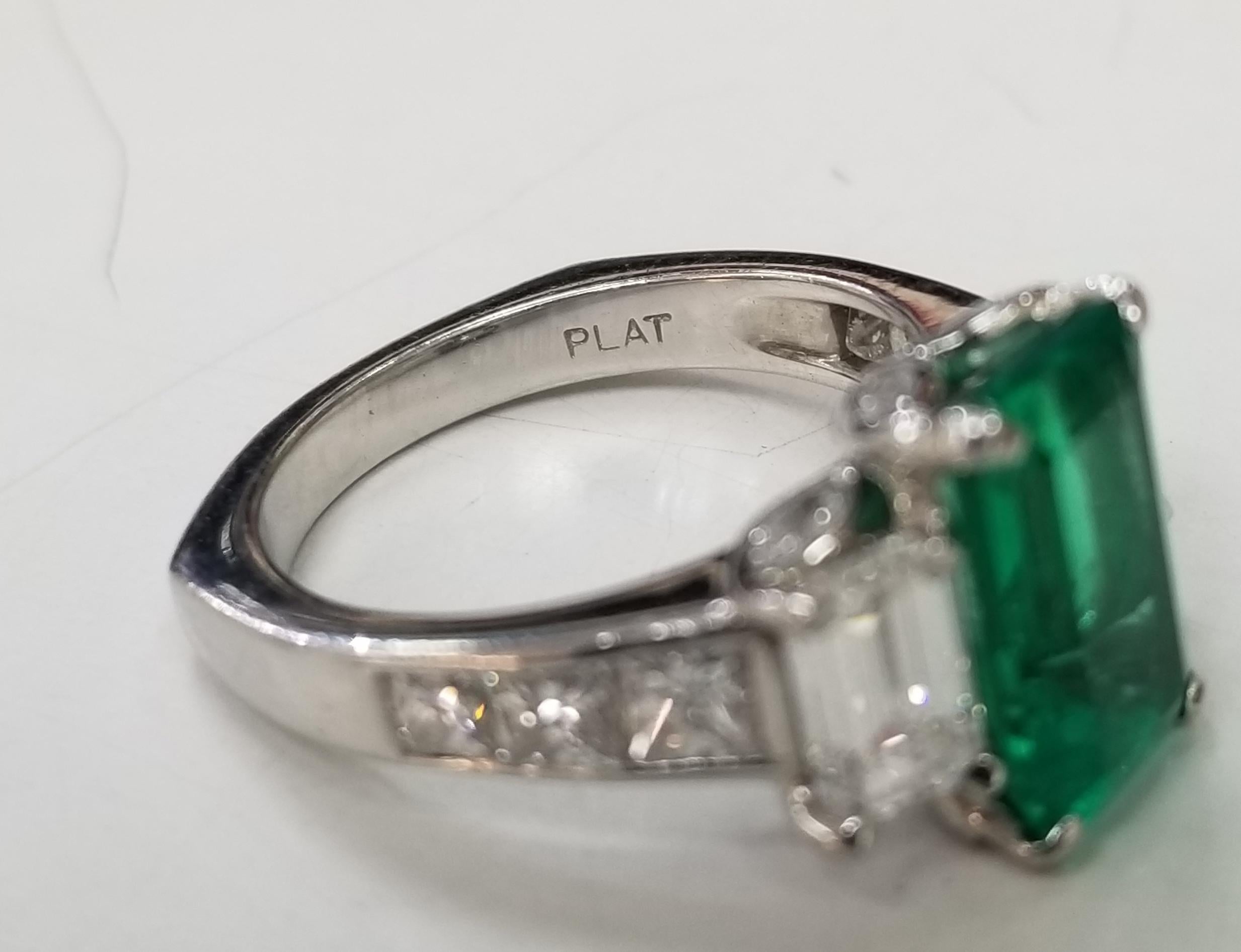 Contemporary GIA Certified 2.93 Colombian Emerald-Cut Emerald Platinum w Emerald cut Diamonds