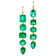 Colombian Emerald Dangle Earrings Gold