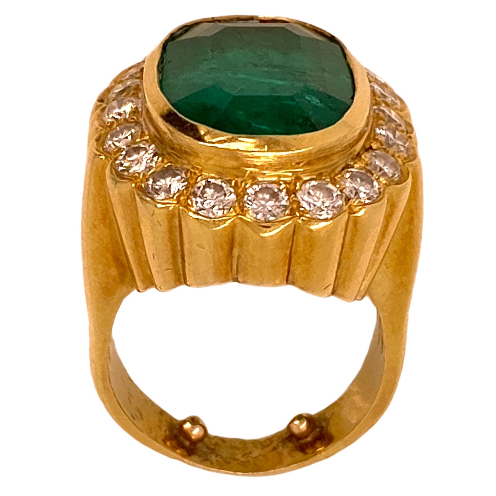 Colombian Emerald Diamond 18 Karat Yellow Gold Cocktail Ring AGL Certified In Excellent Condition In Boca Raton, FL