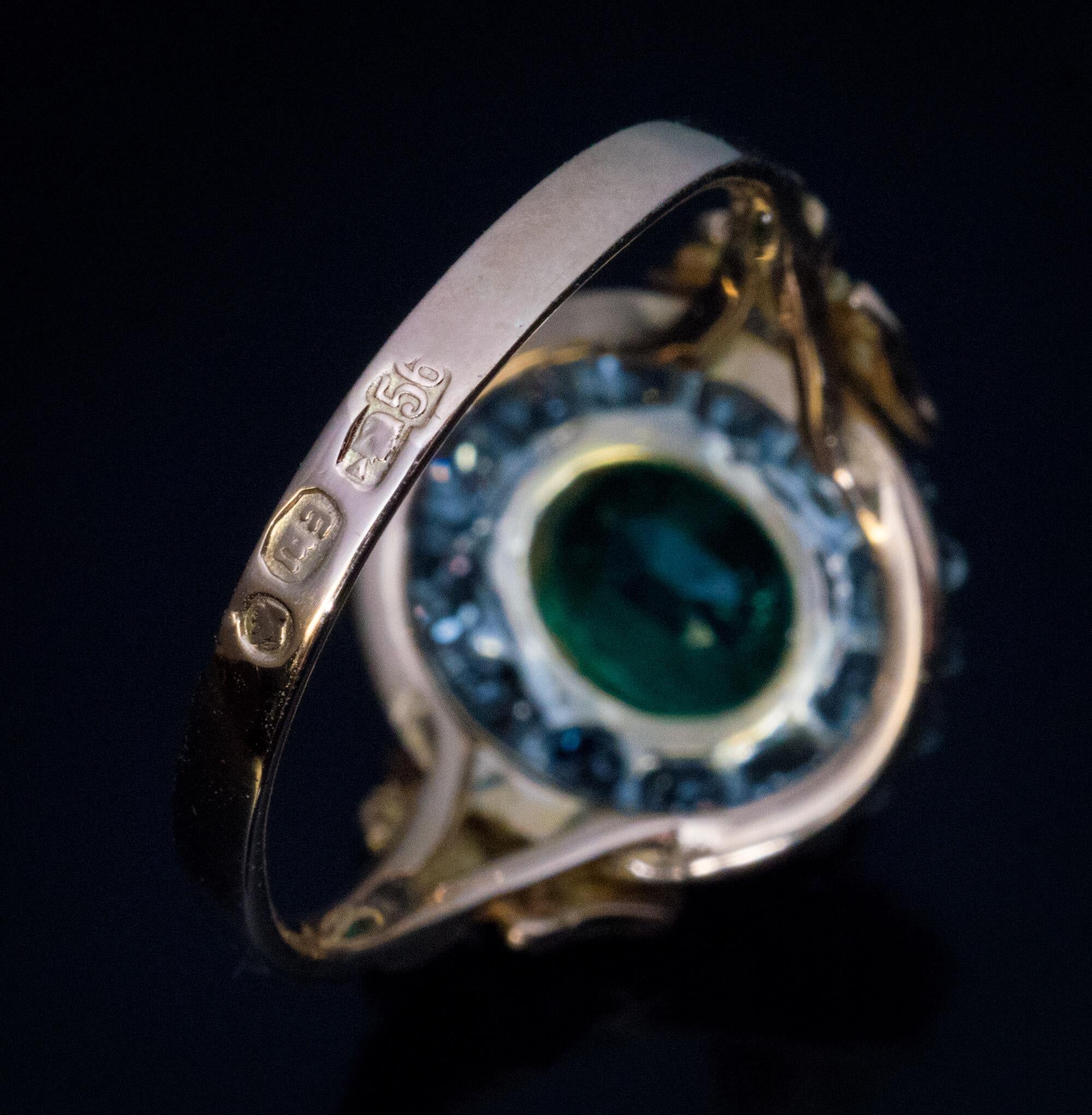 Colombian Emerald Diamond Antique Engagement Ring In Excellent Condition For Sale In Chicago, IL