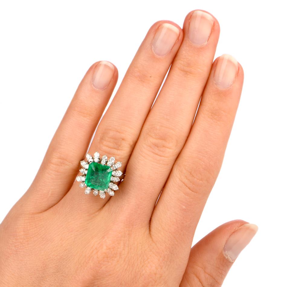 Colombian Emerald Diamond Floral 18 Karat White Gold Cocktail Ring 3