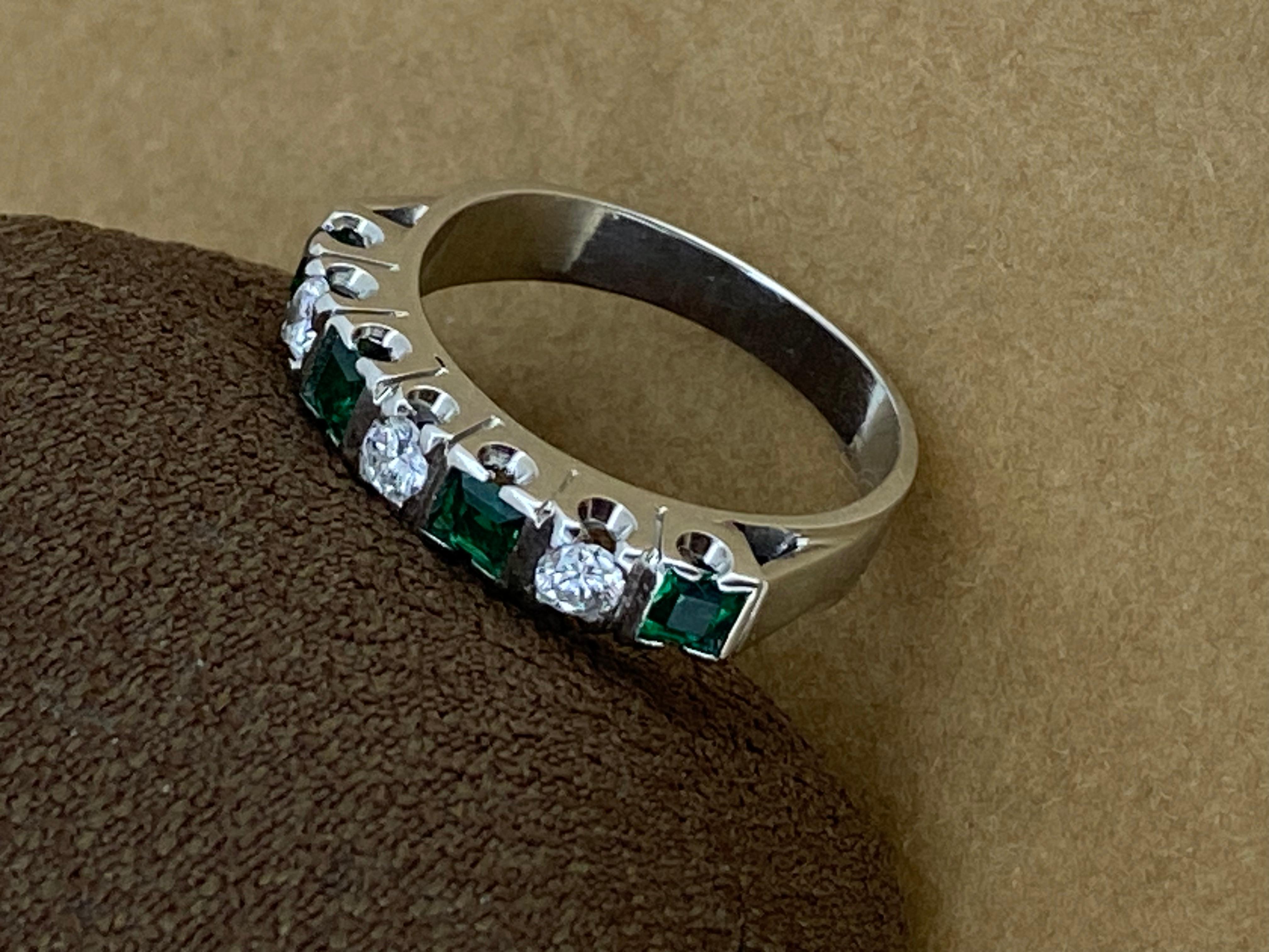 Colombian Emerald & Diamond Half Hoop Ring in Platinum & 18K White Gold, c1950's In Excellent Condition For Sale In MELBOURNE, AU
