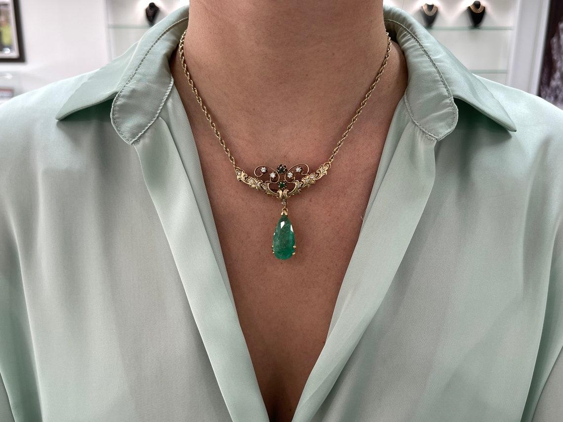 Kolumbianischer Smaragd & Diamant-Halskette Brosche 14K Birnen-Smaragd-Anhänger Vintage im Zustand „Neu“ im Angebot in Jupiter, FL